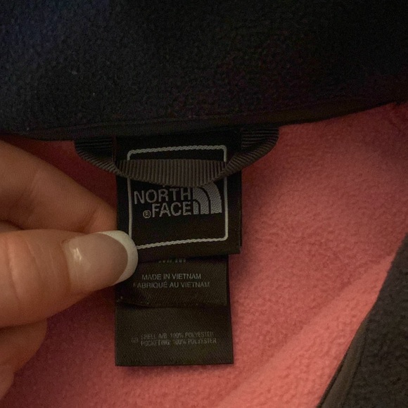 North face jacket - Picture 3 of 4